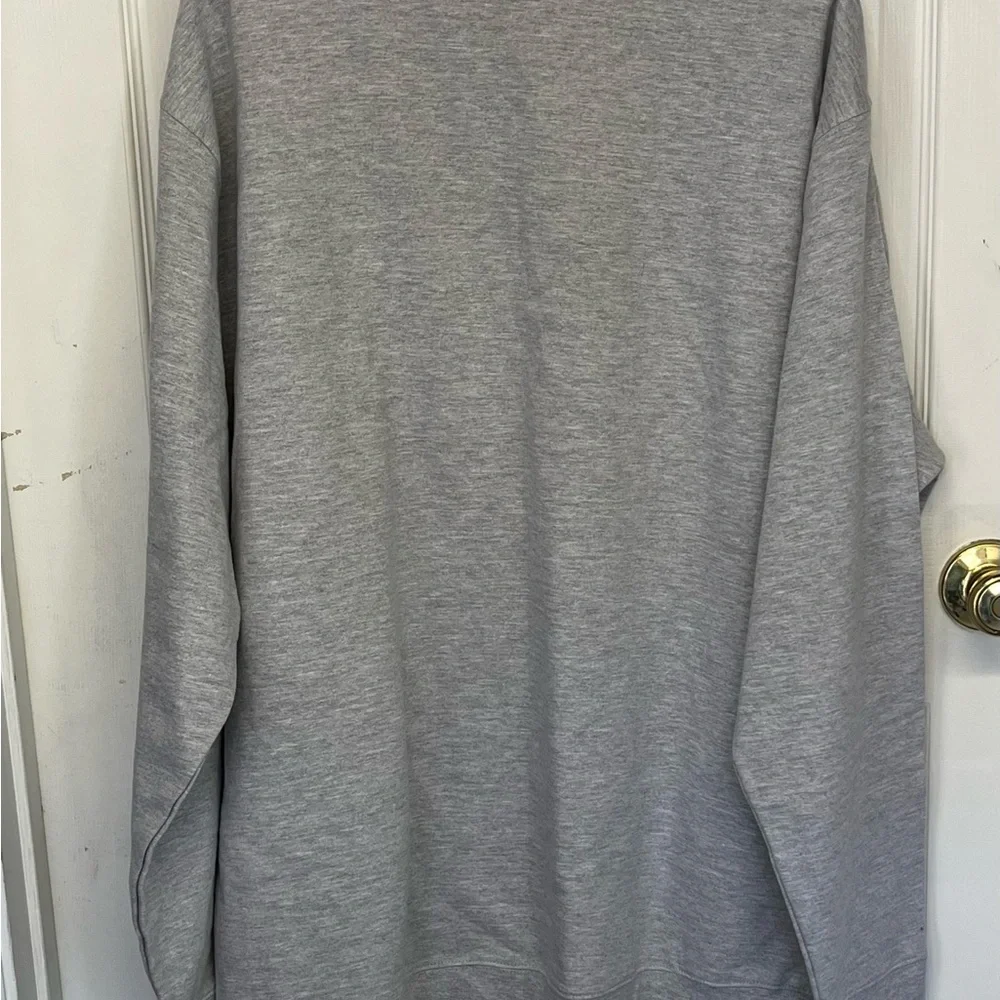 Ariana Grande Christmas Kisses Gray Sweatshirt - Picture 5 of 5